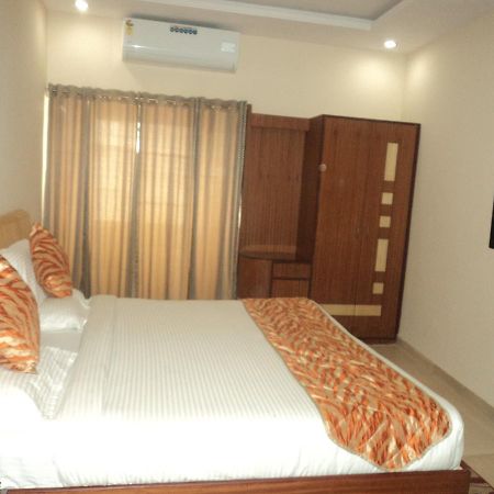 Hotel Vinayak Palace Bilāspur Esterno foto