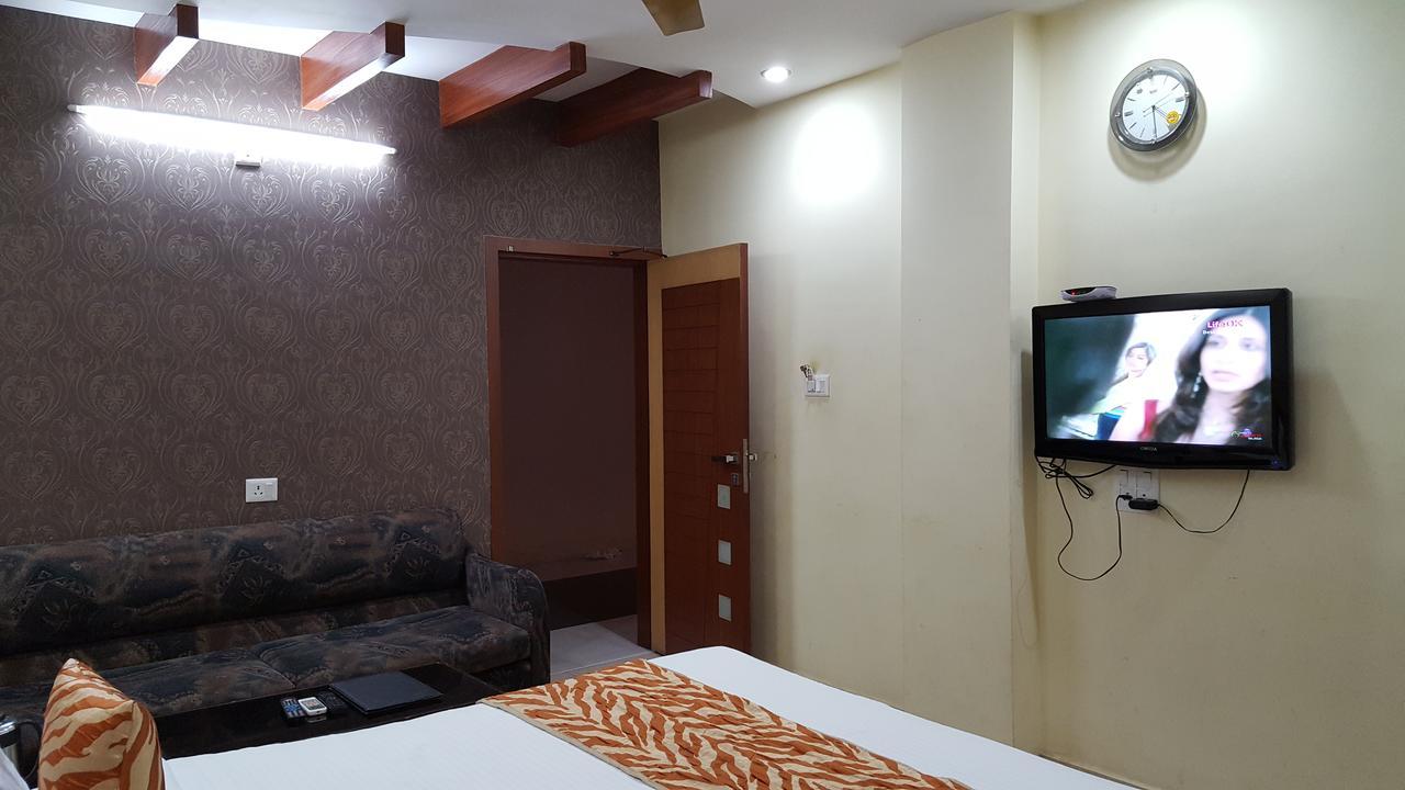 Hotel Vinayak Palace Bilāspur Esterno foto